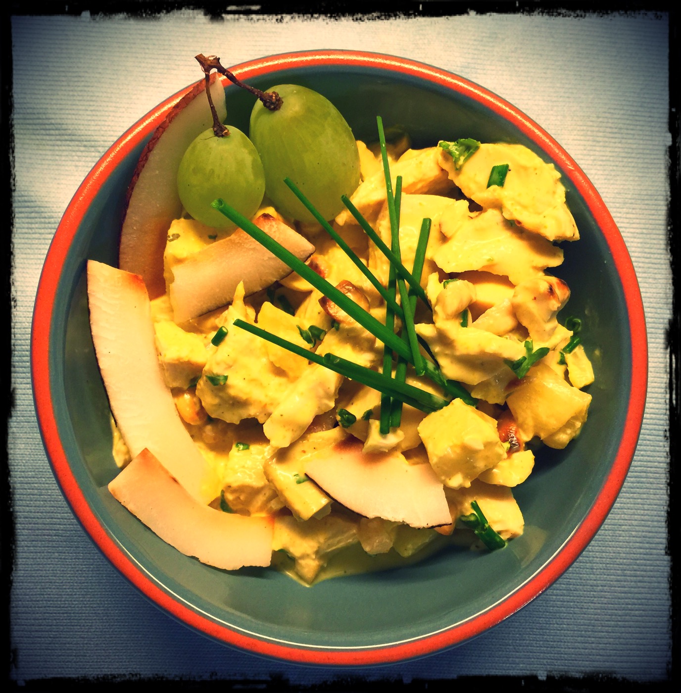 Chicken-Currysalat mit Ananas | deliciously.ch