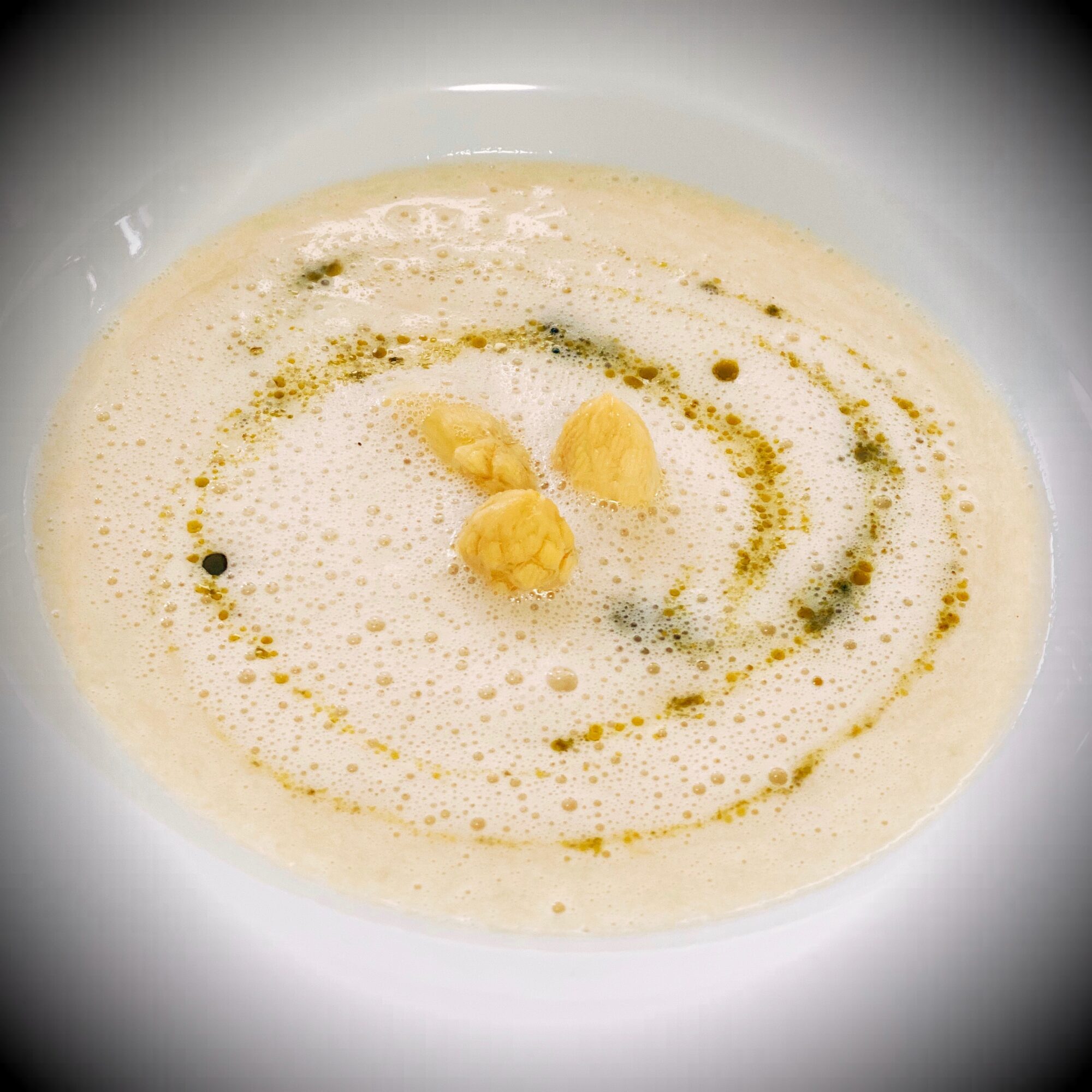 Spargelsuppe mit Bärlauch | deliciously.ch